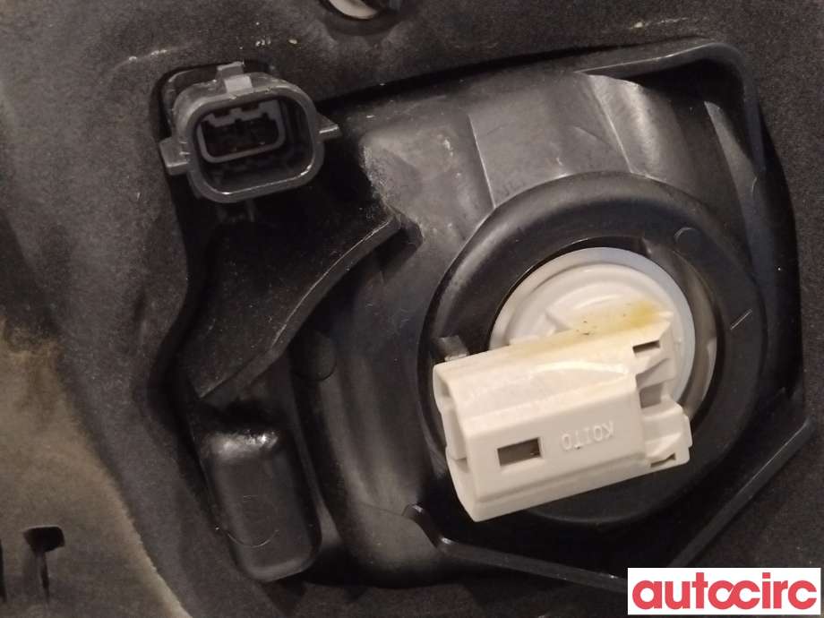 Baklykt høyre indre til Nissan Qashqai 2014-2021 (Type II) (NISSAN|265504EA5D|265504EA6E)