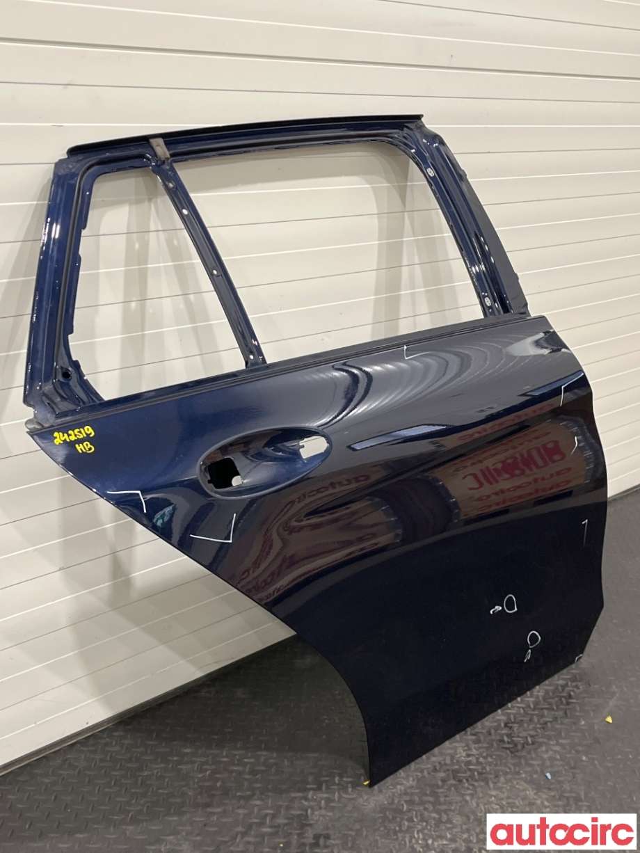 Dør høyre bak til Mercedes C-Klasse 2018-2021 (Fase 2) (W205) (W205) (MERCEDES|A2057300405|A205730040564)