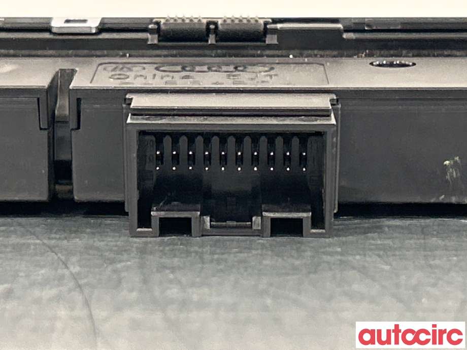 Bryter nødblink til Audi A3 2012-2016 (Type III, Fase 1)  (AUDI|8V0925301B)