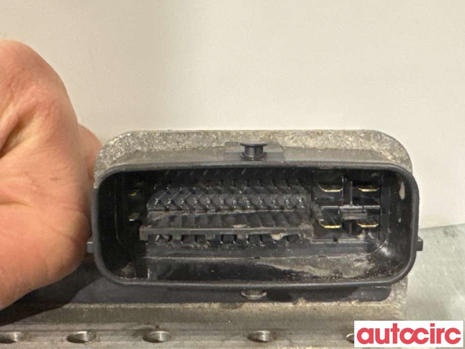 ABS sentral til Toyota Yaris 2014-2020 (Type III, Fase 2)  (TOYOTA|4705052480|)