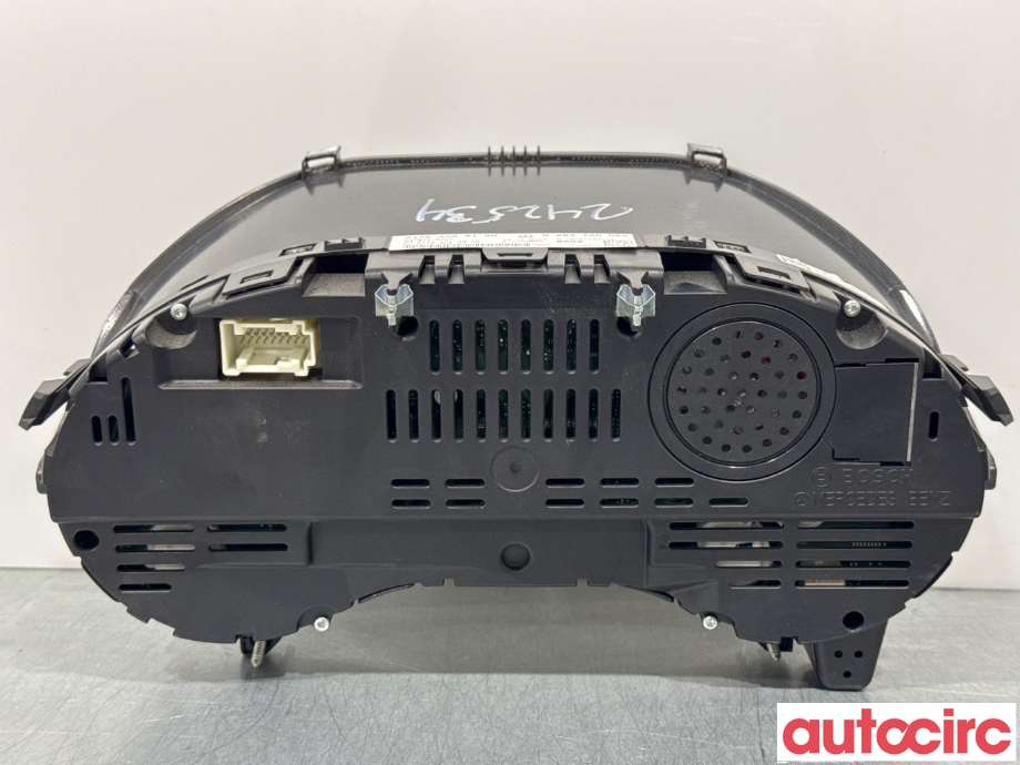 Instrumentpanel til Mercedes A-Klasse 2012-2018 (W176) (W176) (MERCEDES|A1769008100|0263700060|A1769002903)