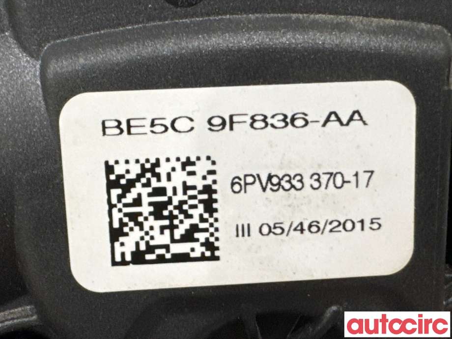 Pedal gass til Tesla Model S 2016-2021 (Fase 2) (TESLA|1005307-00-A|6PV933370-17|BE5C9F836-AA)