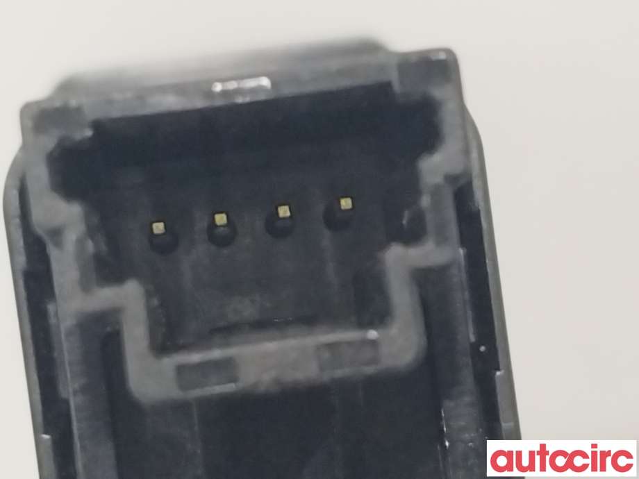 Bryter nødblink til Mazda CX-5 2012-2017 (Type I)  (MAZDA|KD45-66-4H0|KD45664H0)