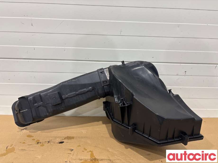 Luftfilterboks til BMW 5-Serie 2017-->> (G30/G31) (G30/G31) (BMW|13718591831|8620473)