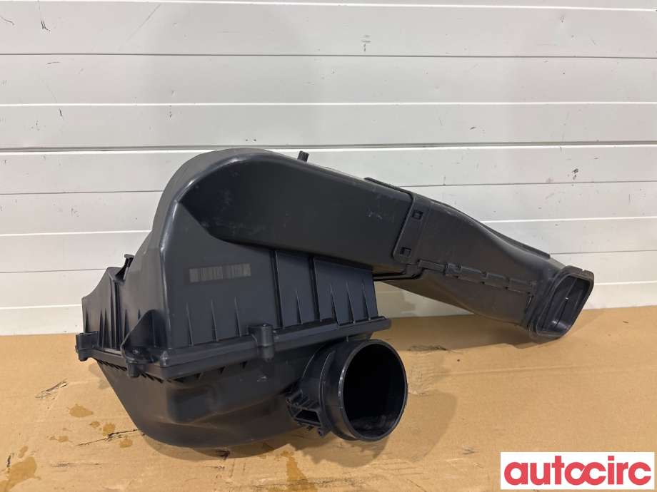Luftfilterboks til BMW 5-Serie 2017-->> (G30/G31) (G30/G31) (BMW|13718591831|8620473)