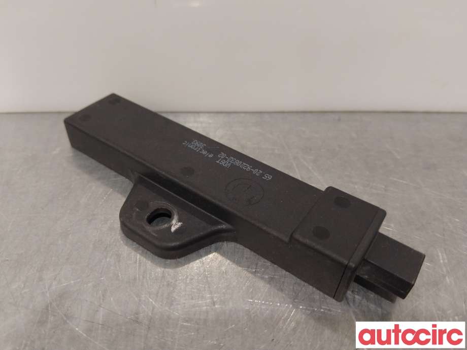 Antenne forsterker til BMW 5-Serie 2017-->> (G30/G31) (G30/G31) (BMW|65209220832)