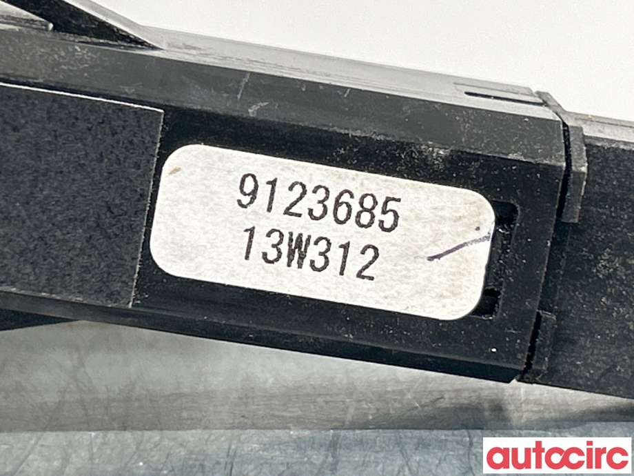 Bryter nødblink til Volvo XC70 2014-2016 (Type II, Fase 2)  (VOLVO|9123685)