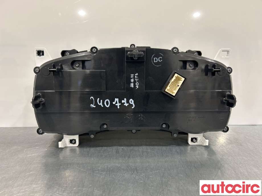 Instrumentpanel til Toyota Proace 2016-->> (Type II)  (TOYOTA|SU001A7529|9822514880)