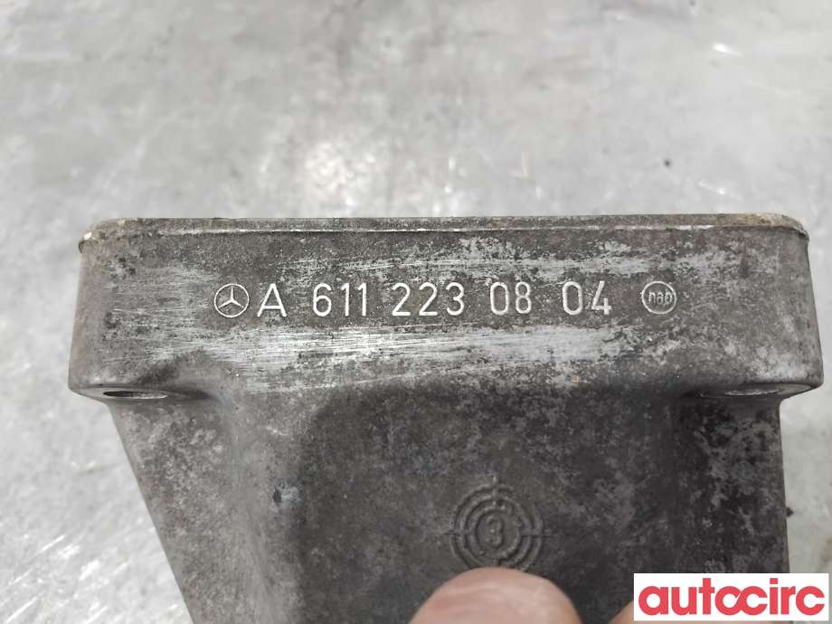 Motorfeste til Mercedes C-Klasse 2000-2004 (Fase 1) (W203) (W203) (MERCEDES|A6112230804|)
