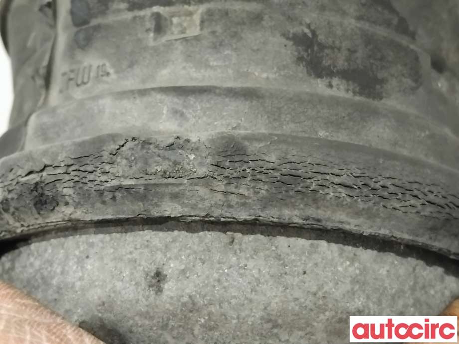 Motorfeste til Mercedes C-Klasse 2000-2004 (Fase 1) (W203) (W203) (MERCEDES|A2102401217||A2112403417)