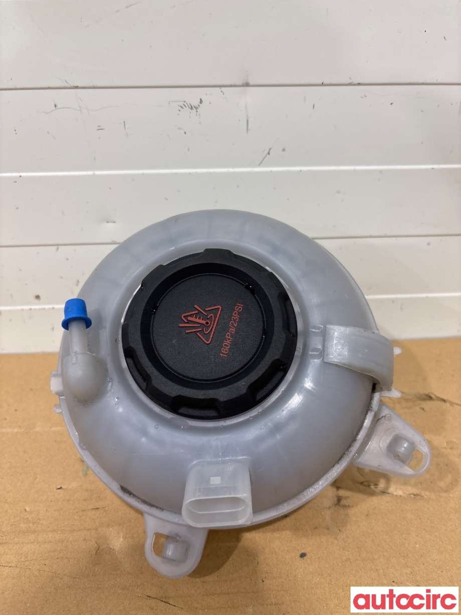 Ekspansjonstank til VW Passat, 2015-2019 (Fase 1) (B8) (B8) (VOLKSWAGEN|5Q00121407P)
