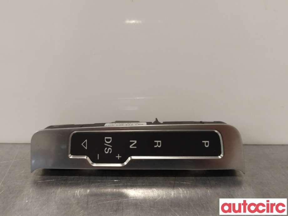 Diverse deler til Audi A5, 2007-2016 (Type I) (AUDI|8R1713463)
