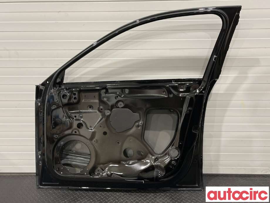 Dør høyre foran til Audi A3 2012-2016 (Type III, Fase 1)  (AUDI|8V4831052B|8V4831052E)