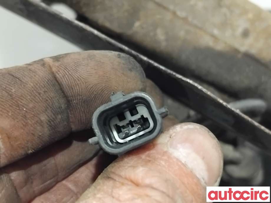Hjulspindel venstre foran til Nissan Navara 2016-->> (D23) (D23) (NISSAN|400154KJ0A|)