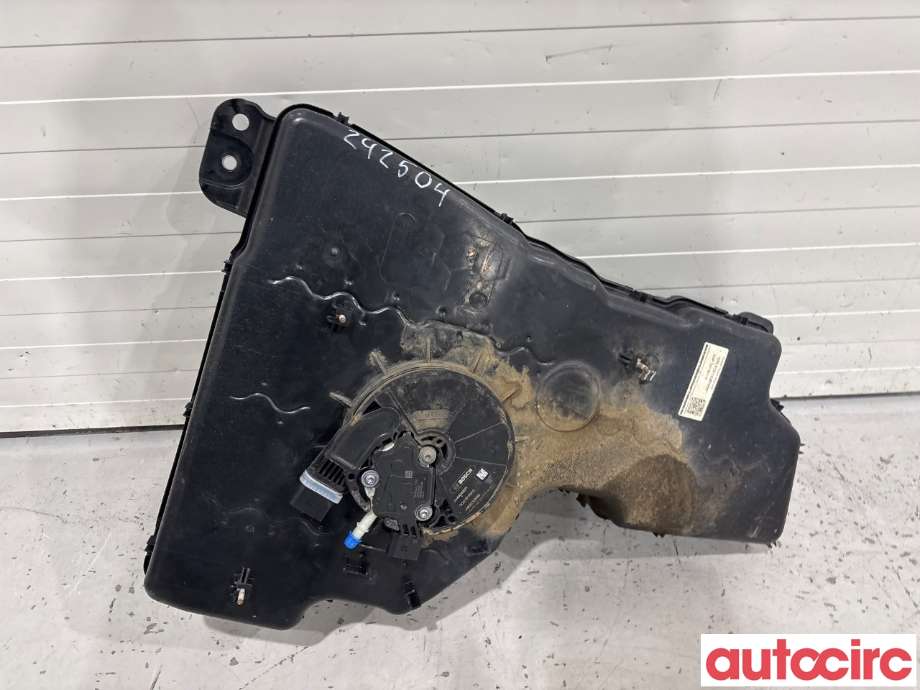 AdBlue tank til VW Tiguan 2016-2020 (Type II, Fase 1) (VOLKSWAGEN|5QF131877H|)