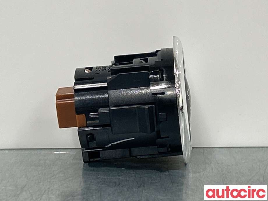 Bryter start/stopp til Nissan Qashqai 2014-2021 (Type II)  (NISSAN|251504BA0A|)