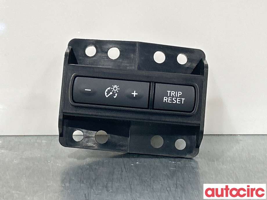 Bryter diverse til Nissan Qashqai, 2014-2021 (Type II)  (NISSAN|252734BA0A)