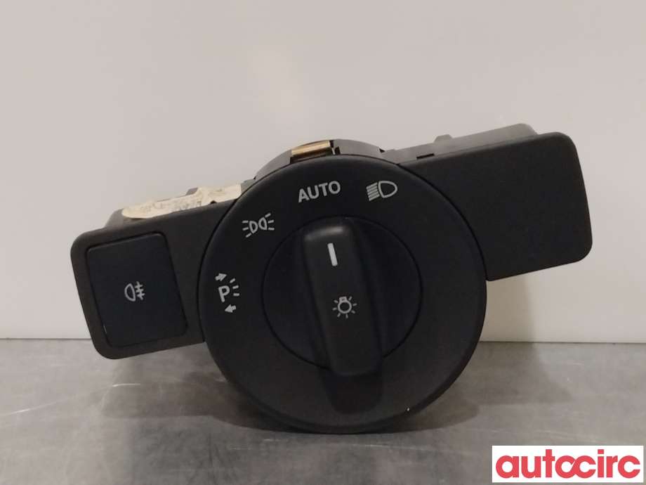 Bryter lys til Mercedes Vito 2014-->> (W447) (W447) (MERCEDES|A2469050250)