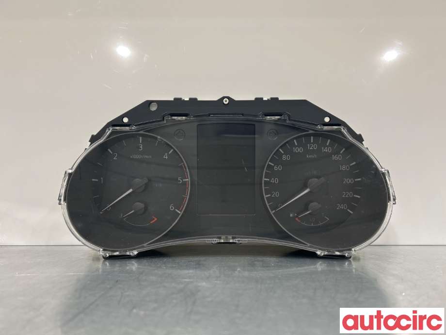 Instrumentpanel til Nissan Qashqai, 2014-2021 (Type II)  (NISSAN|24810HP07C)
