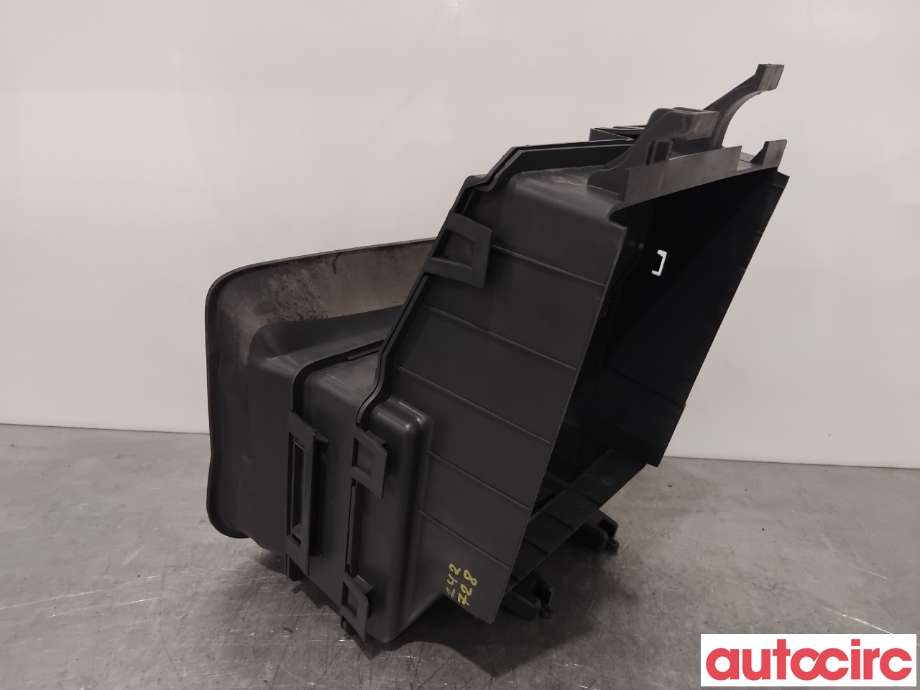 Diverse deler til Renault Clio 2012-2016 (Type IV, Fase 1)  (RENAULT|215588067R|)