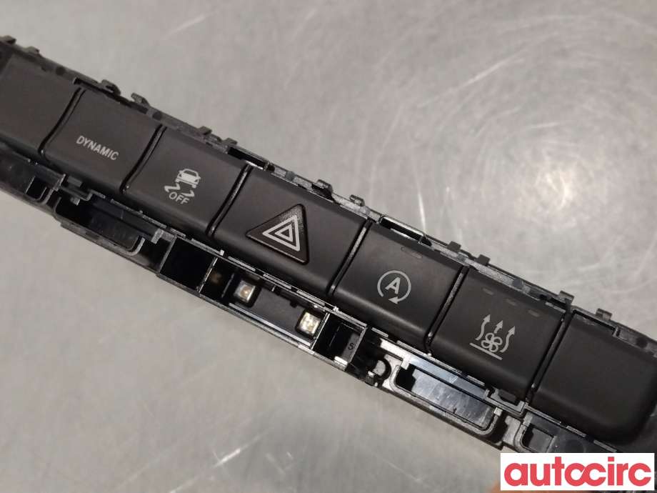 Bryter nødblink til Mercedes Vito 2014-->> (W447) (W447) (MERCEDES|A4479050305)