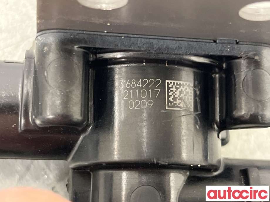 Diverse deler til Volvo XC40 2018-2024  (VOLVO|31684222|)