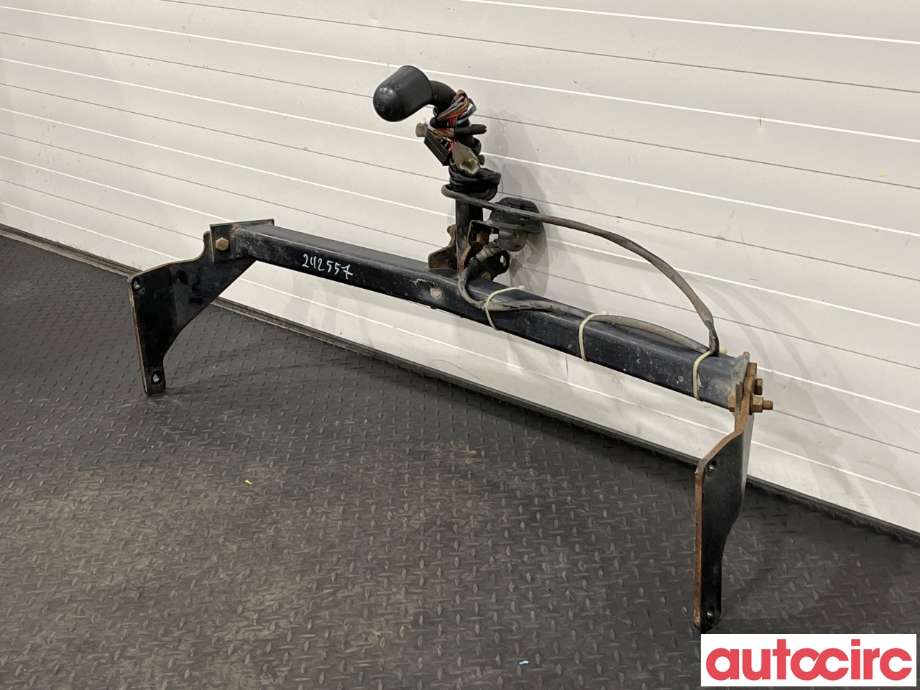 Hengerfeste til Nissan Qashqai 2014-2021 (Type II)  (NISSAN|NO NR|5690|KE500-4E520)