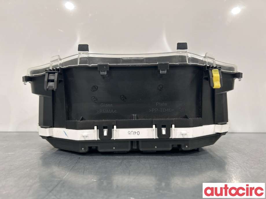 Instrumentpanel til Toyota Yaris 2014-2020 (Type III, Fase 2) (TOYOTA|83800F5440)