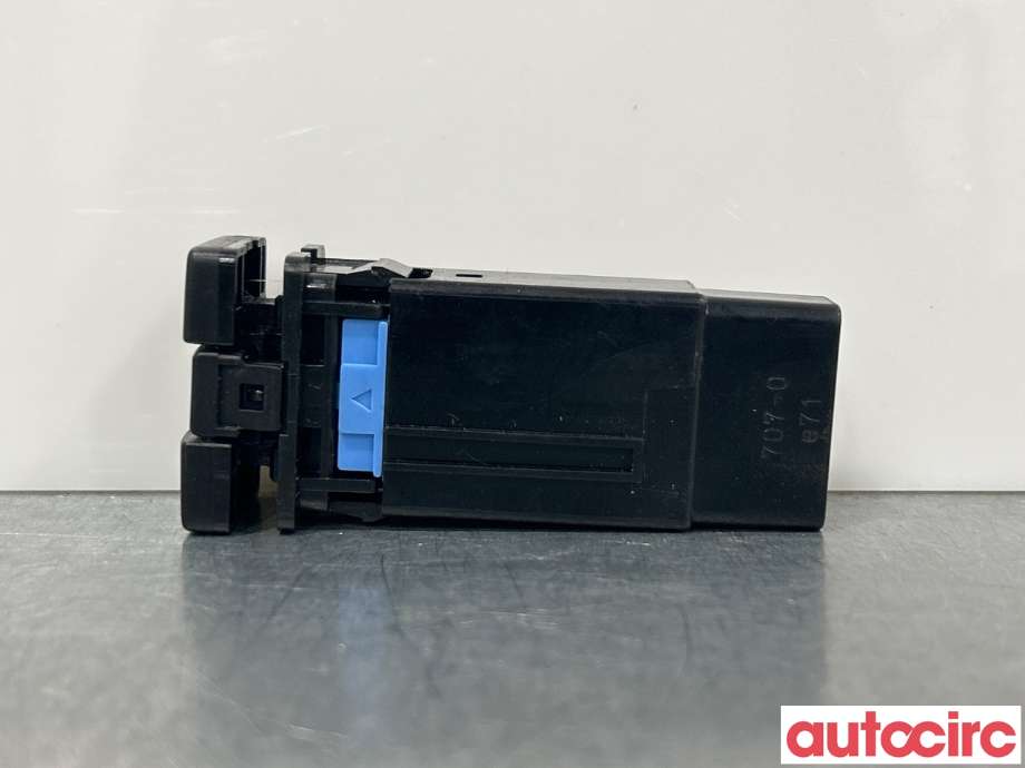 Bryter setevarme til Toyota Yaris 2014-2020 (Type III, Fase 2) (TOYOTA|847510D051|)
