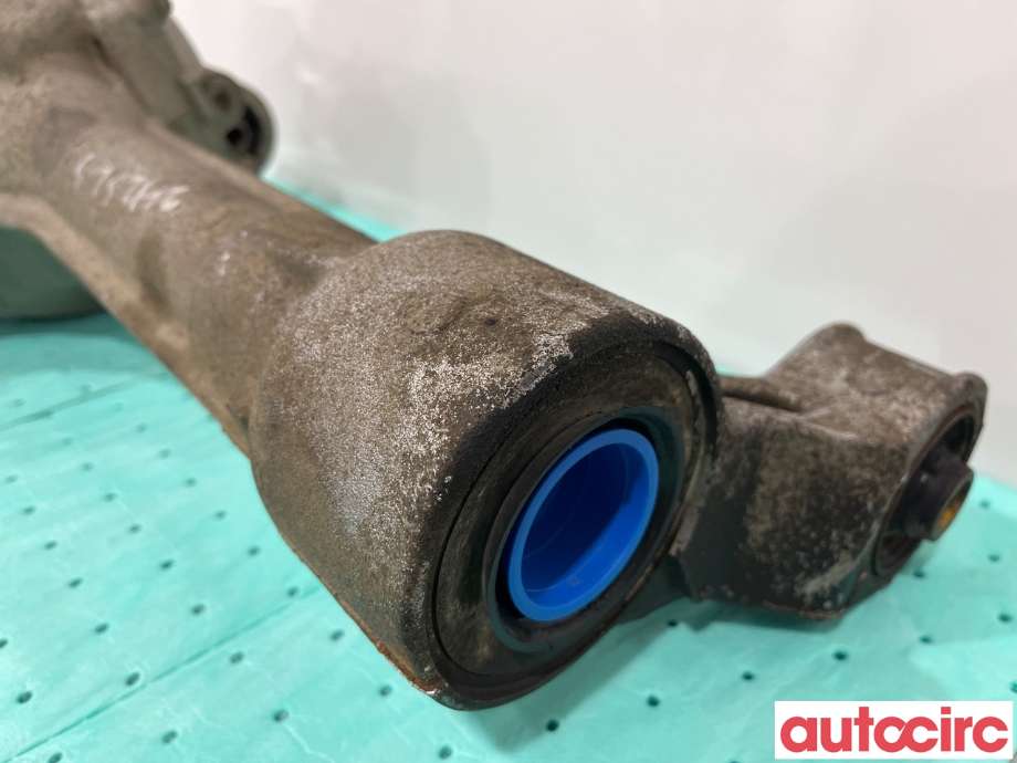 Kardang til Nissan Navara 2005-2010 (Fase 1) (D40) (D40) (NISSAN|38510EA000|)