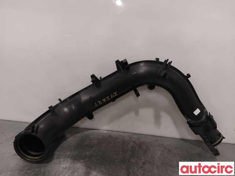 Turbo rør til Audi A4 2015-2019 (Type V, Fase 1) (B9) (B9) (AUDI|04E145673AB|4013115D)