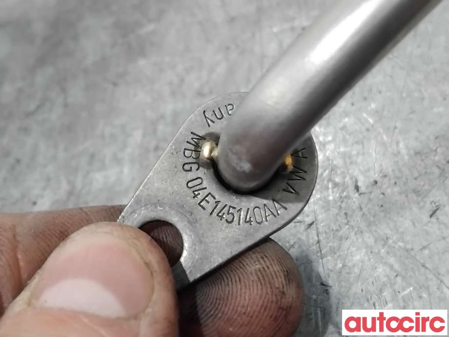 Turbo rør til Audi A4 2015-2019 (Type V, Fase 1) (B9) (B9) (AUDI|04E145140AB||04E145140AA)