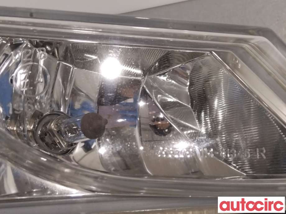 Tåkelykt høyre foran til Mazda 3 2009-2013 (Type II)  (MAZDA|BBP251680C)