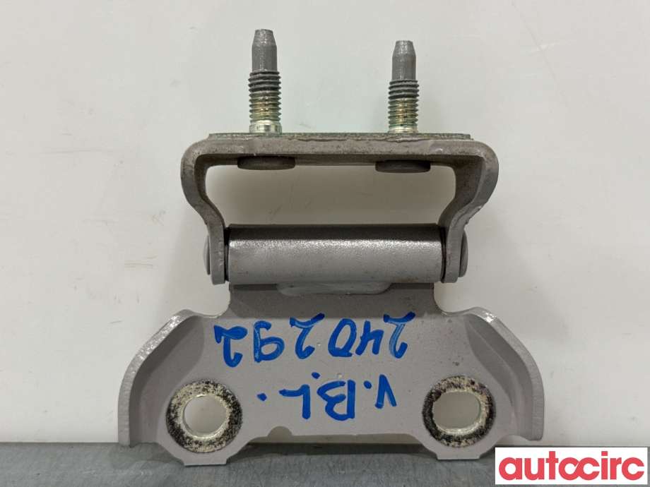 Hengsler til Toyota Yaris Cross (SUV) 2021-->>  (TOYOTA|6881002160|)