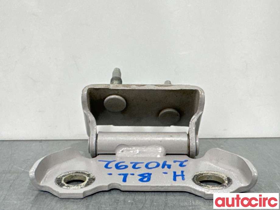 Hengsler til Toyota Yaris Cross (SUV) 2021-->>  (TOYOTA|6881002160|)