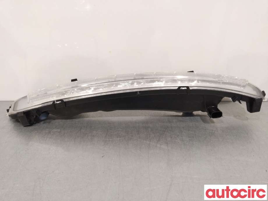 Parklykt høyre til Ford Mondeo 2011-2014 (Type IV, Fase 2) (FORD|1725079|BS71-13B218-AE)