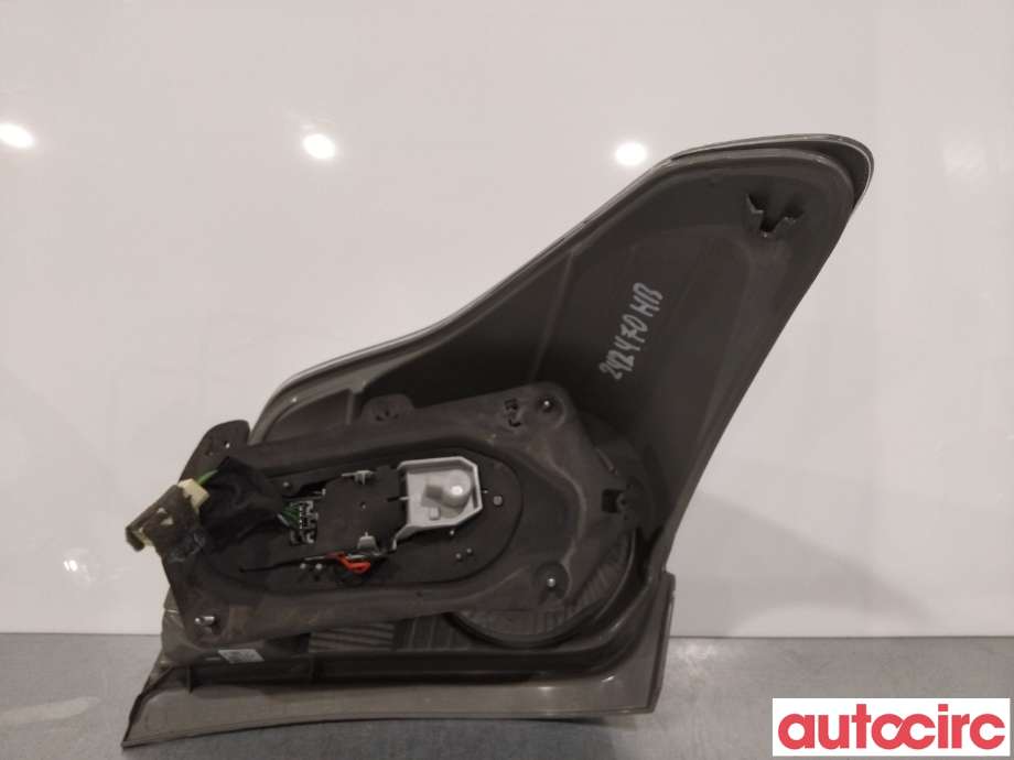 Baklykt høyre til Toyota Verso 2009-2016 (Type III)  (TOYOTA|815510F130)