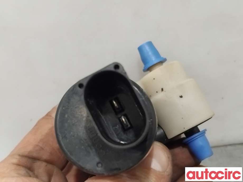 Spylerpumpe foran til Audi A3 2012-2016 (Type III, Fase 1)  (AUDI|1K6955651|)