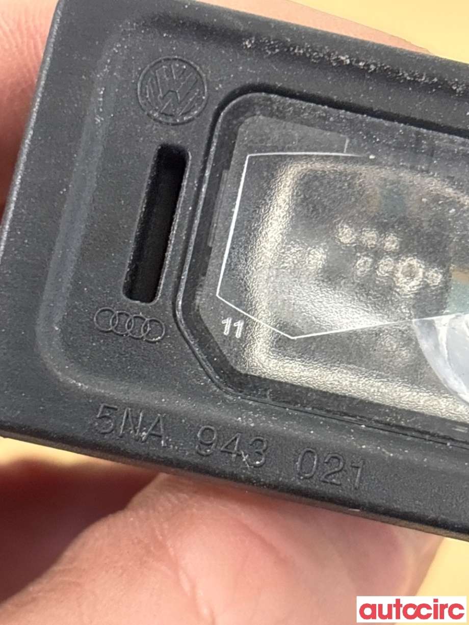 Skiltlys til Audi A4 2020-->> (Type V, Fase 2) (B9) (B9) (AUDI|5NA943021|)