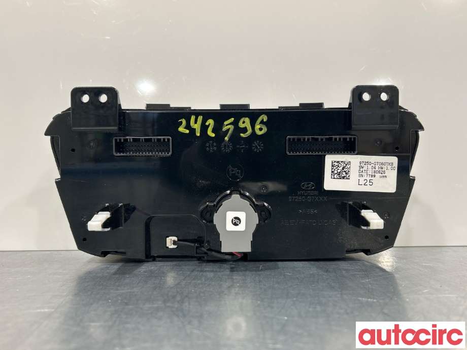 Varmeapparat betjening til Hyundai Ioniq Electric 2016-2019 (Fase 1) (HYUNDAI|97250G7060TKB)