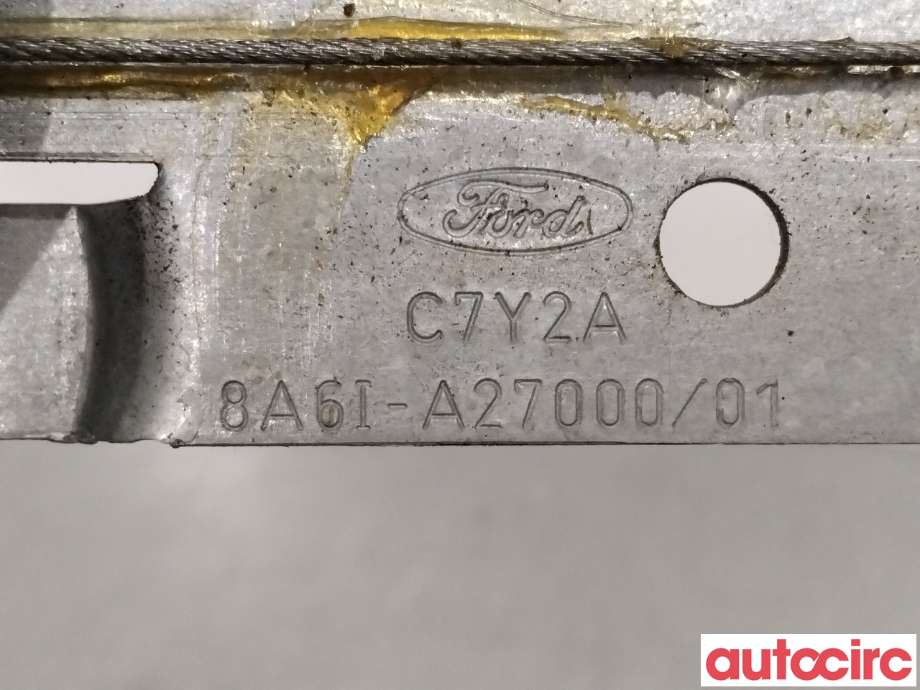 Ruteheis til Ford Fiesta 2013-2017 (Type VI, Fase 2)  (FORD|2041182|8A61A27001AR)