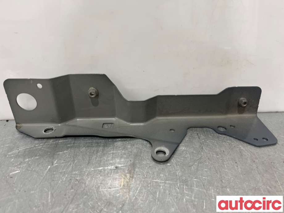 Diverse deler til Volvo XC40 2018-2024  (VOLVO|32277539||32277537)