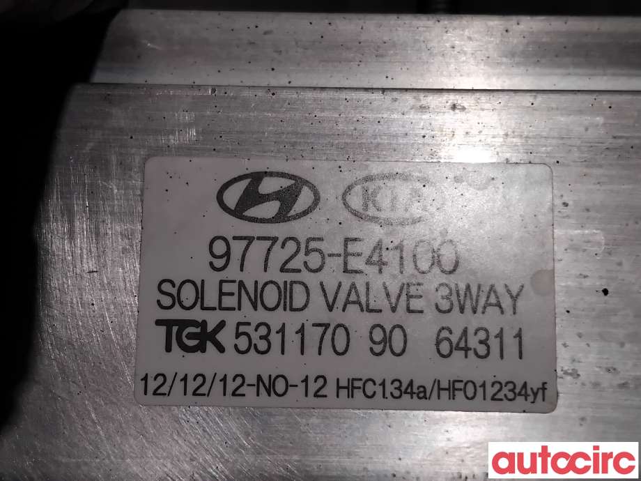 Diverse deler til Hyundai Ioniq Electric 2016-2019 (Fase 1)  (HYUNDAI|97725E4100|53117090|97725-E4100)