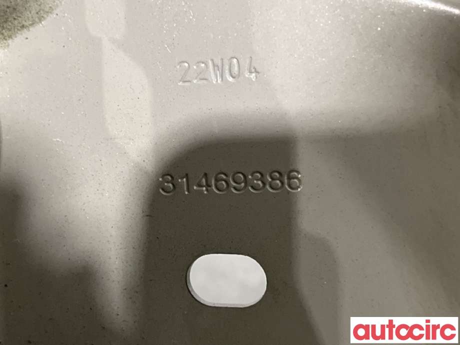 Diverse deler til Volvo XC40 2018-2024  (VOLVO|32377055||31469386)