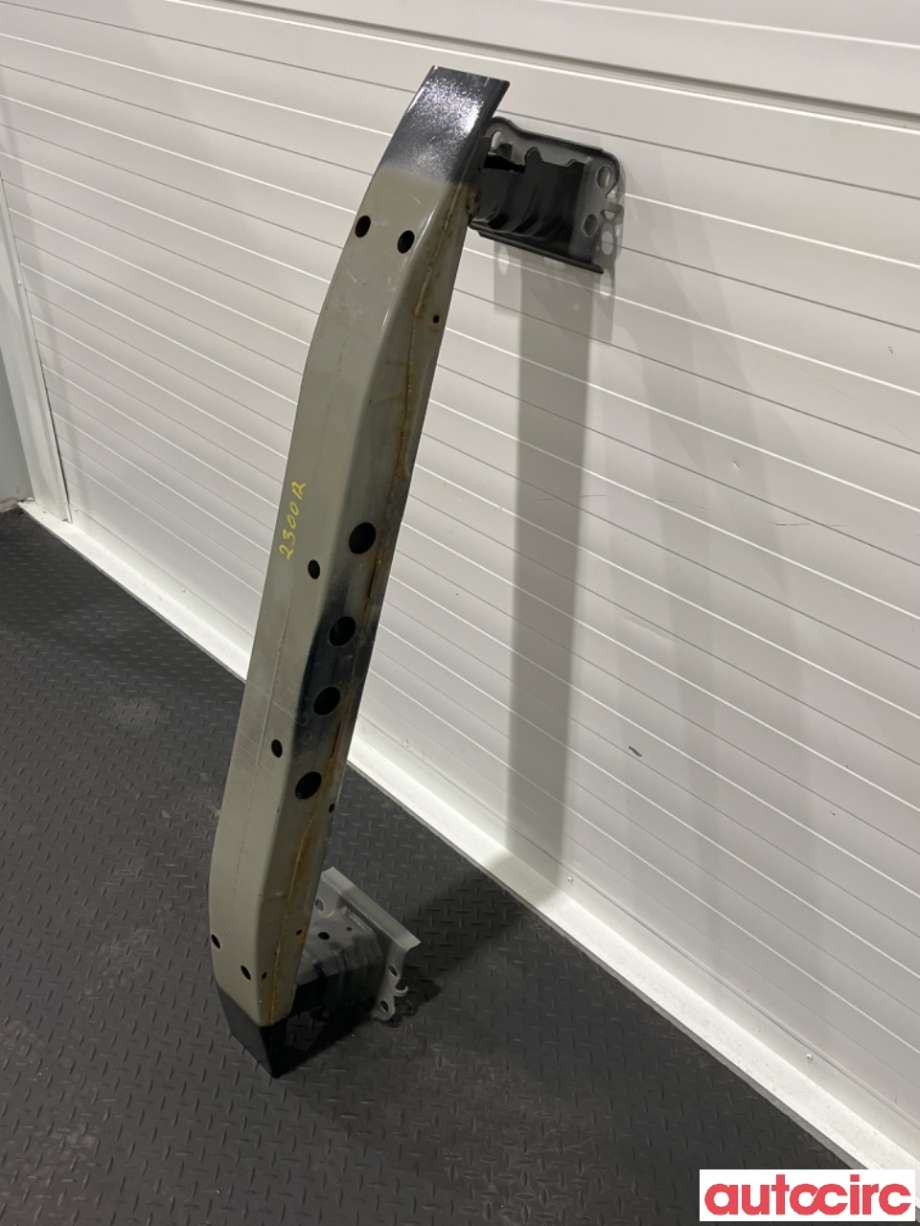 Støtfangerforsterkning foran til Toyota Avensis 2003-2008 (Type II)  (TOYOTA|5202105040|)