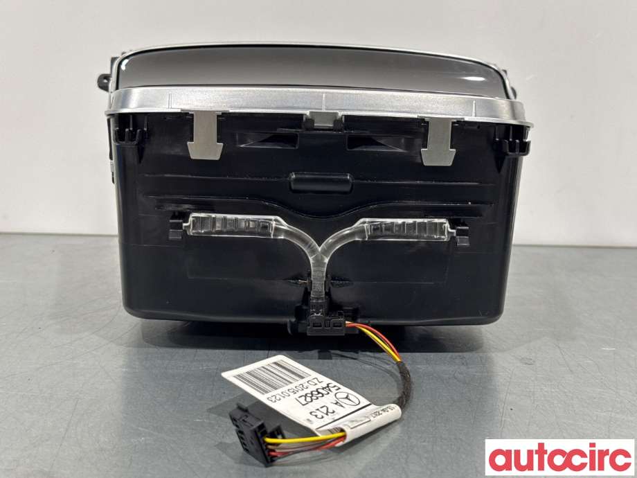 Dashbord koppholder til Mercedes E-Klasse 2016-2023 (W213) (W213) (MERCEDES|A2136802607|82754001|A2136806500)