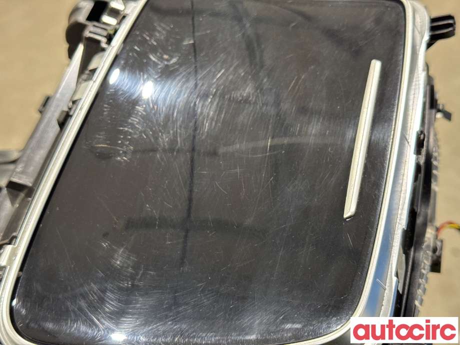 Dashbord koppholder til Mercedes E-Klasse 2016-2023 (W213) (W213) (MERCEDES|A2136802607|82754001|A2136806500)