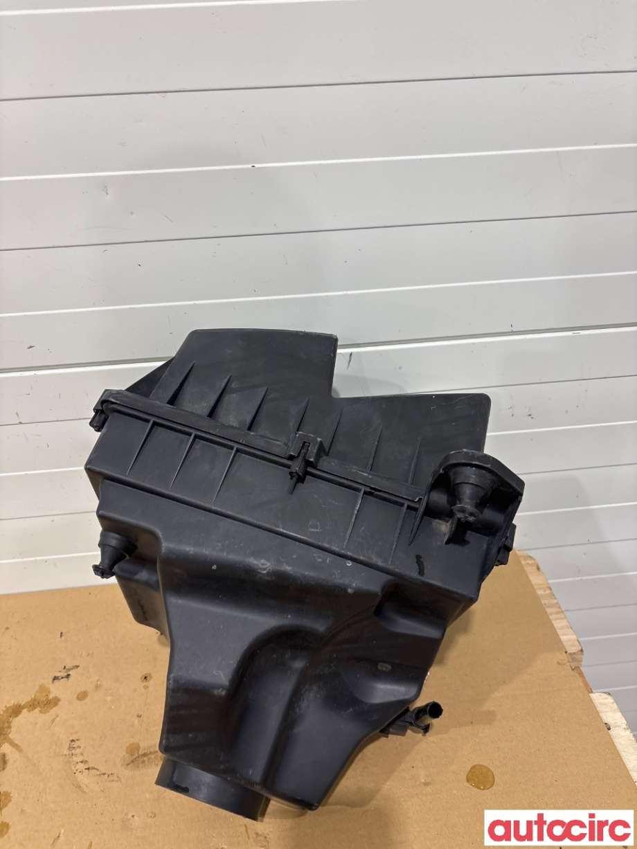 Luftfilterboks til Volvo V50 2004-2007 (Fase 1)  (VOLVO|30671098|)
