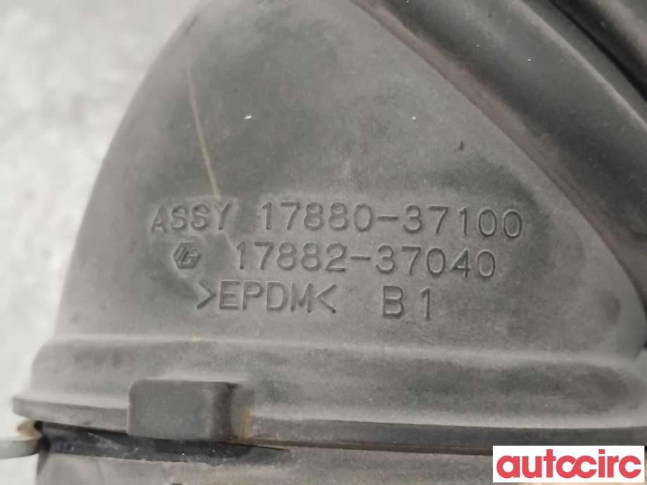 Luftslange innsug til Toyota Prius +7 2012-2020 (Type III) (stasjonsvogn) (stasjonsvogn) (TOYOTA|1788237040||17882-37040)