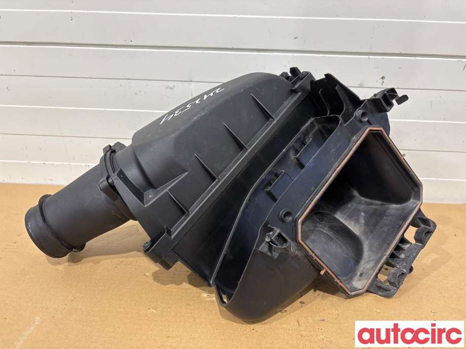 Luftfilterboks til Mercedes A-Klasse, 2012-2018 (W176) (W176) (MERCEDES|A2700900601)